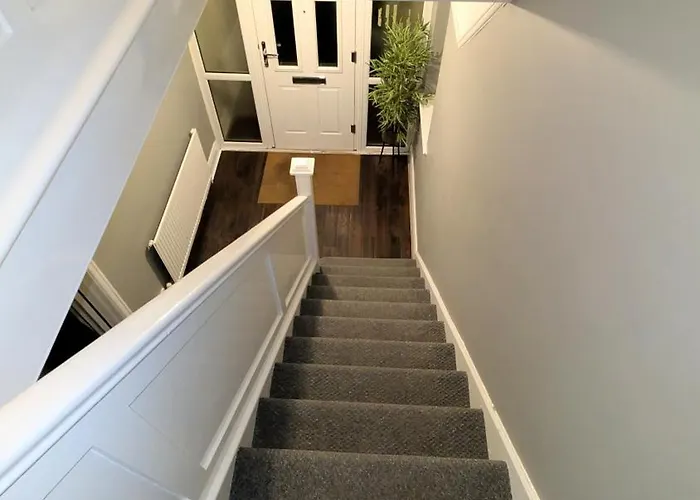 Apartmán Spacious 4 Bdr House By Willco Short Lets & Serviced With Free Parking & Ideal For Families, Contractors Bristol