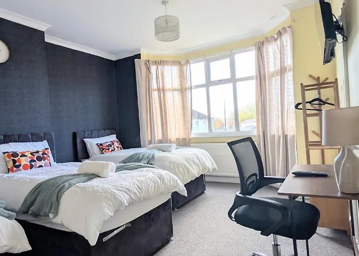 Apartmán Spacious 4 Bdr House By Willco Short Lets & Serviced With Free Parking & Ideal For Families, Contractors Bristol