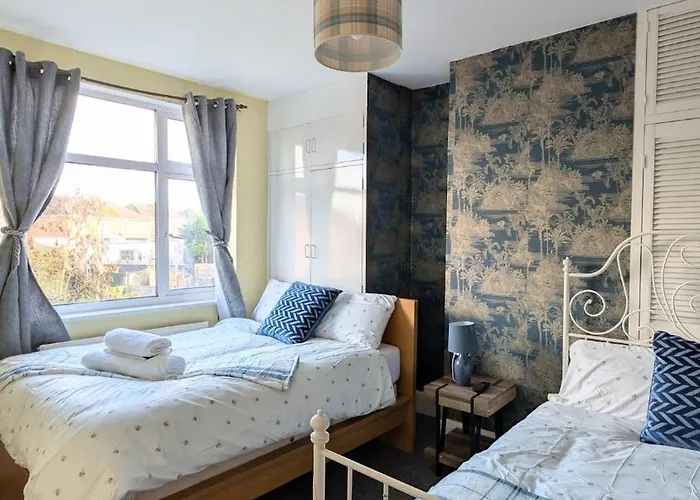 شقة Spacious 4 Bdr House By Willco Short Lets & Serviced With Free Parking & Ideal For Families, Contractors *