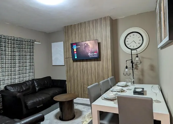 Spacious 4 Bdr House By Willco Short Lets & Serviced With Free Parking & Ideal For Families, Contractors Apartmán Bristol